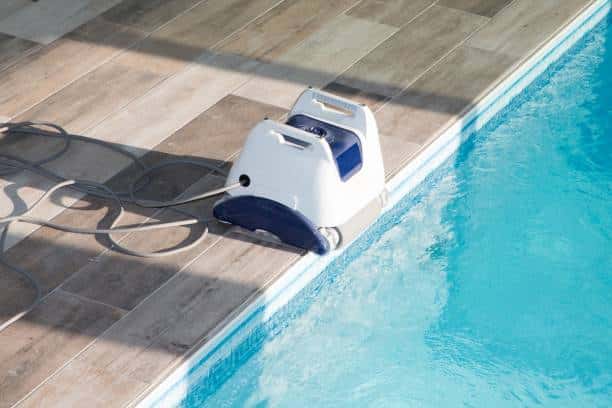 Robot électrique entretien piscine