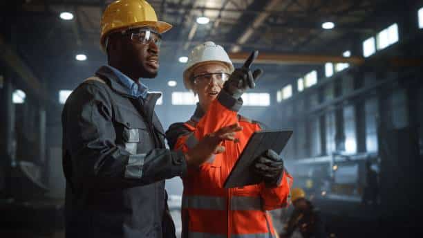 vêtements professionnels protection casque pantalons lunettes artisanat industrie BTP