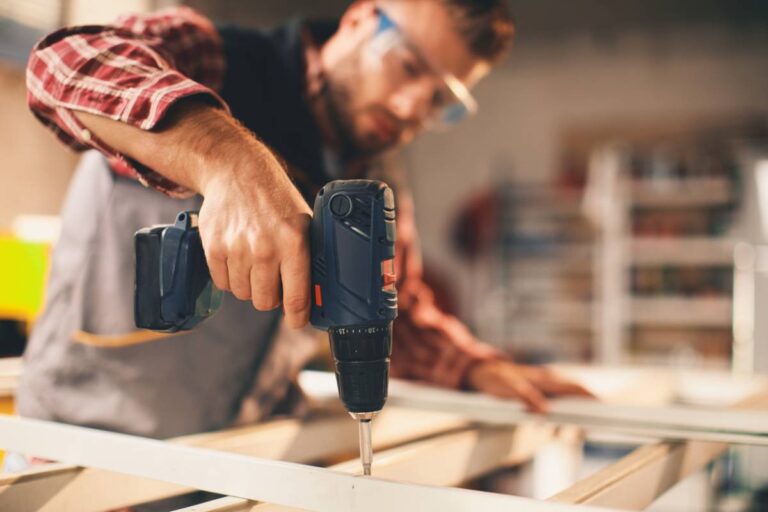 Conseils pratiques pour aménager votre atelier de bricolage à domicile